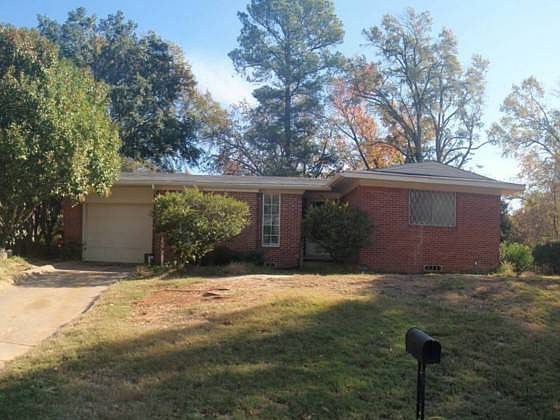 2nd image of 533 Northcrest Dr
