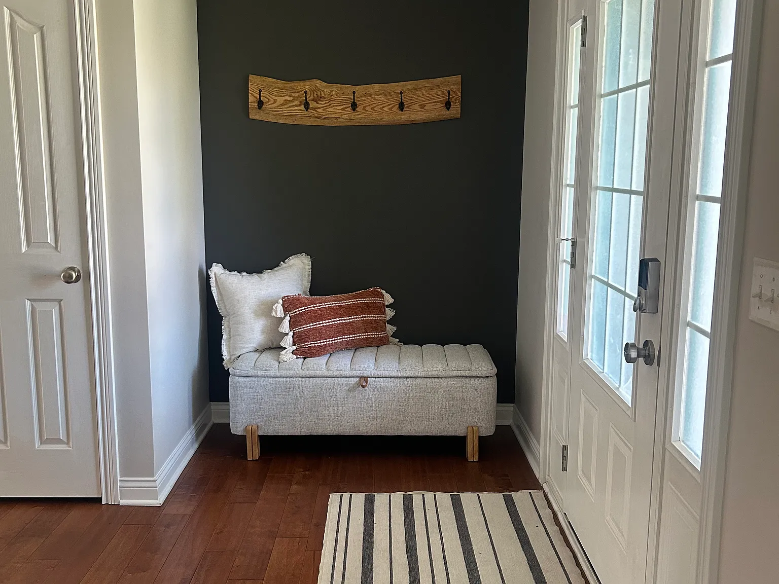 4 bed, 3418 sqft, $3,200 — Photo 3