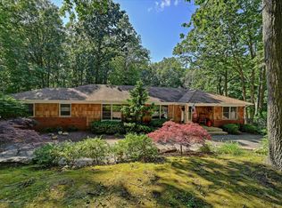 91 Iron Ore Rd, Manalapan, NJ 07726