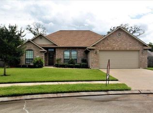 110 Meadowlark Ct, Richwood, TX 77566