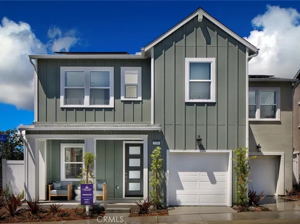 1500 Wingwood Ln, Vista, CA 92083