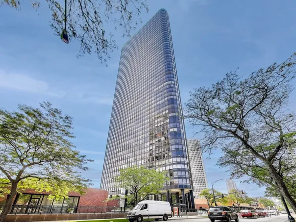 5415 N Sheridan Rd APT 1401, Chicago, IL 60640