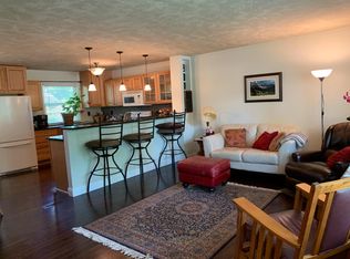 556 10th Ave NW, New Brighton, MN 55112