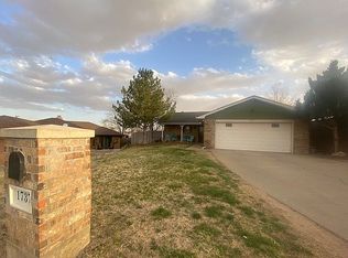 1737 Willard St, Canadian, TX 79014