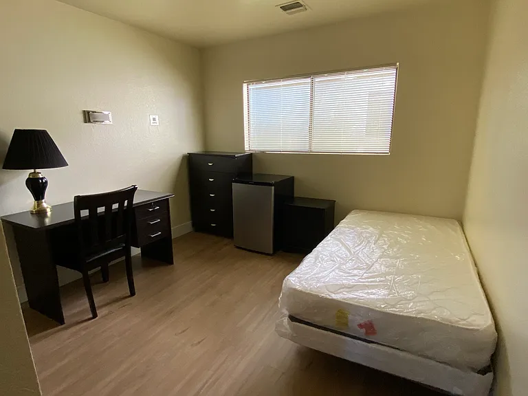 1619 Q St #7 — Photo 10