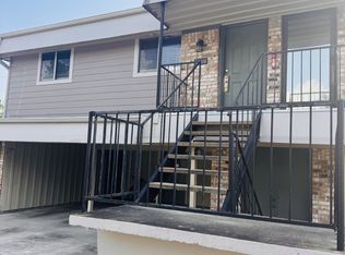 5500 Whitaker St #G, Groves, TX 77619