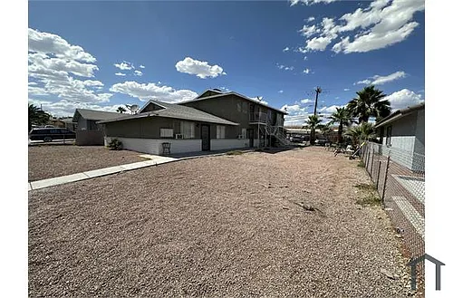 1725 Stewart Ave Photo 1