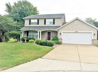 1036 Meadows Ct, Maryville, IL 62062