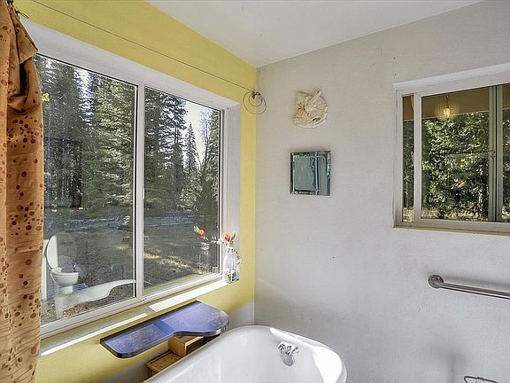 5th image of 6110 Widow Springs Dr
