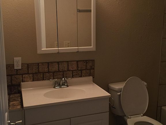 4th image of 1002 W Hughes St APT 3