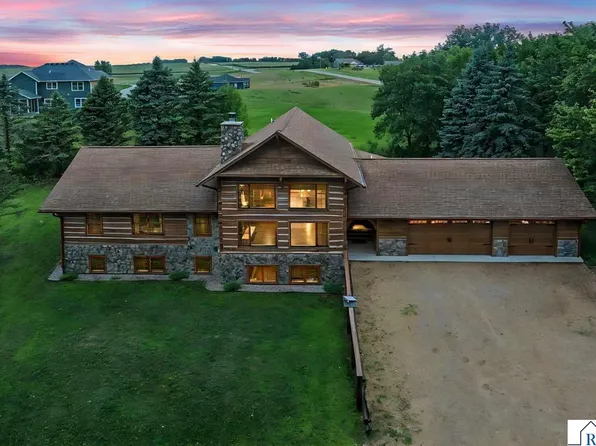 1103 Terrasol Ln, Kasota, MN 56050