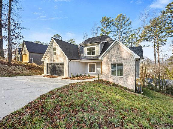 2nd image of 581 Benson Dr