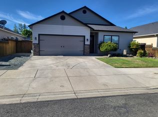 2177 Nick Way, Grants Pass, OR 97527