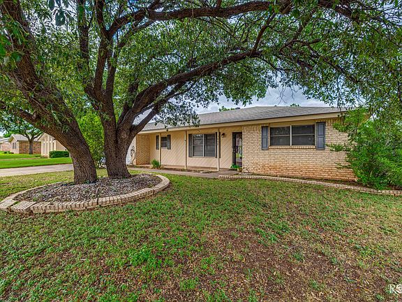 5th image of 3802 Driftwood Dr