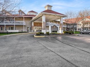 1505 S Shore Dr Unit 205, Delavan, WI 53115