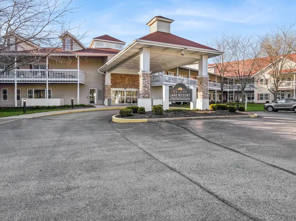 1505 S Shore Dr Unit 205, Delavan, WI 53115