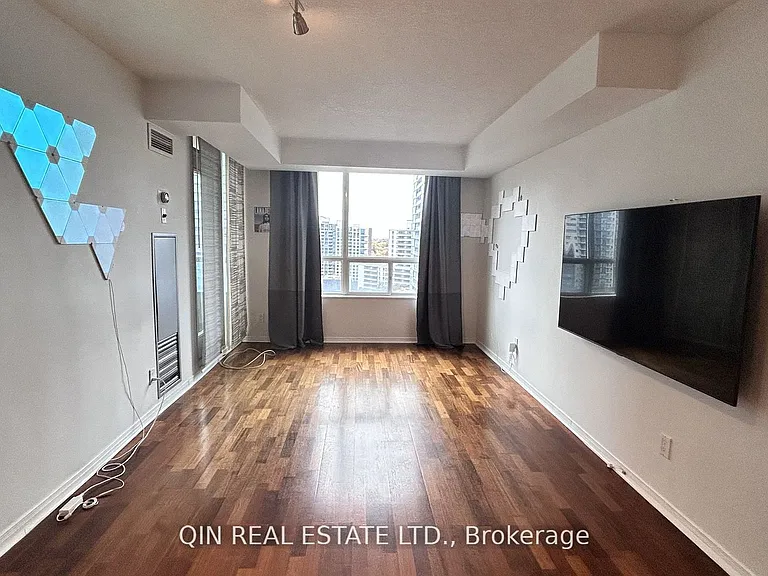 238 Doris Ave #2002 — Photo 2
