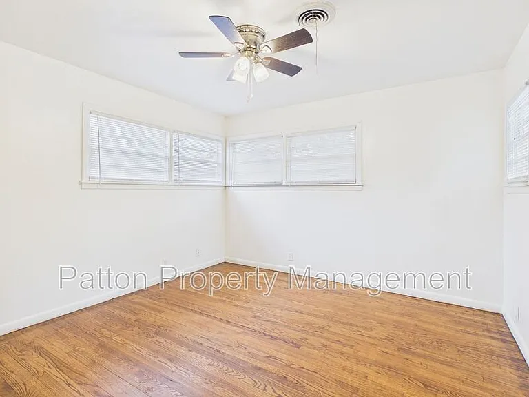 4308 S Jackson St — Photo 19