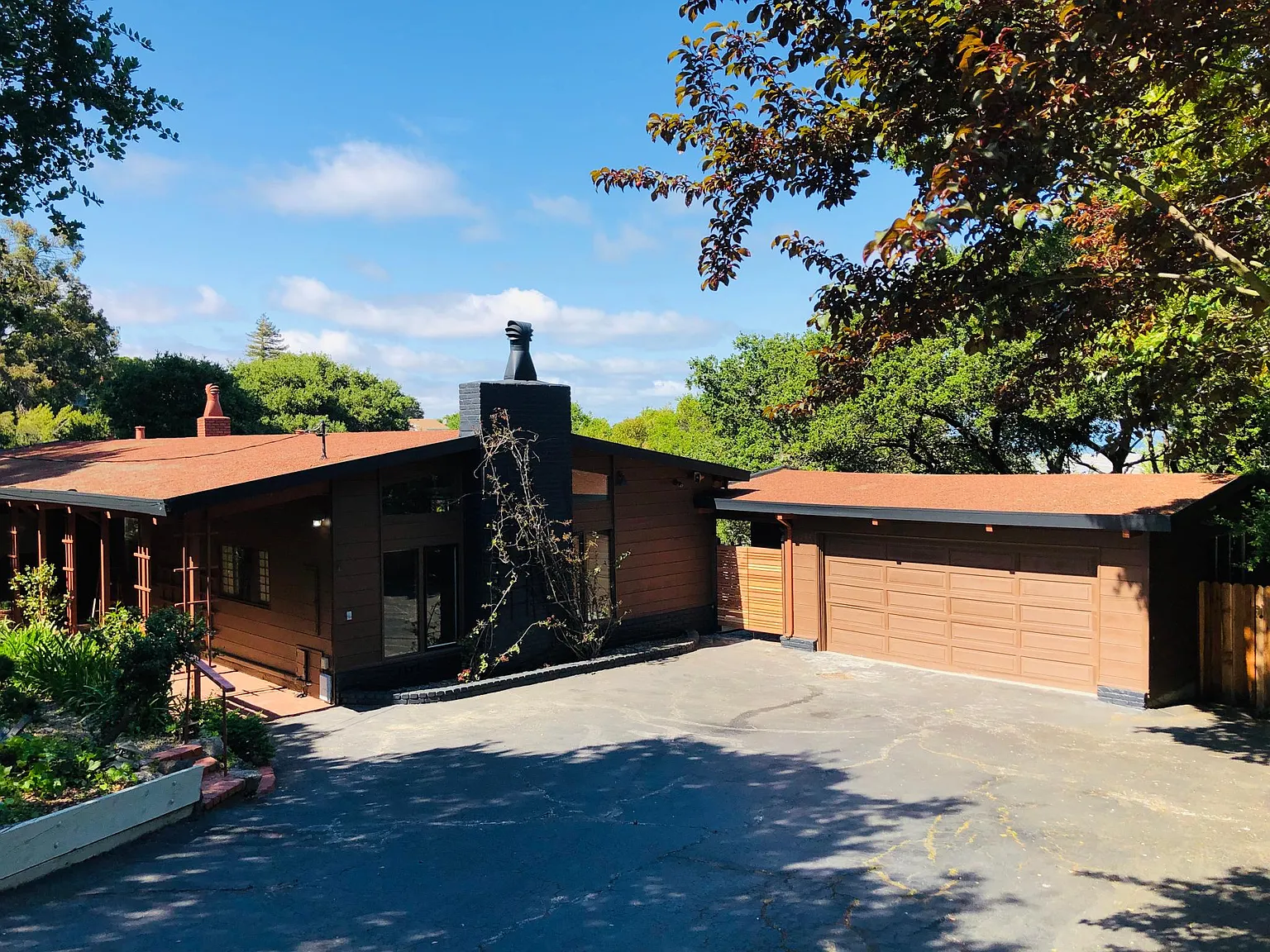 1344 Millbrae Ave photo 1