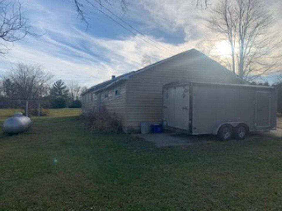 2nd image of 5366 4th Ave