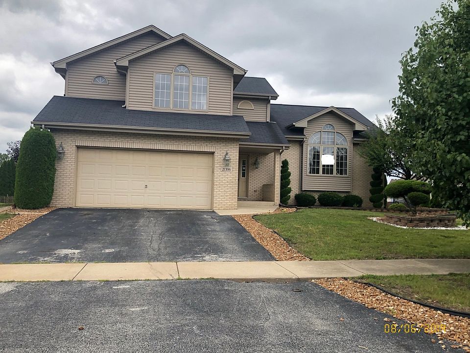 1st image of 21306 Vivienne Dr