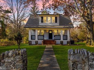 7207 Rockridge Rd, Pikesville, MD 21207