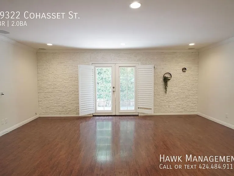 19322 Cohasset St — Photo 5