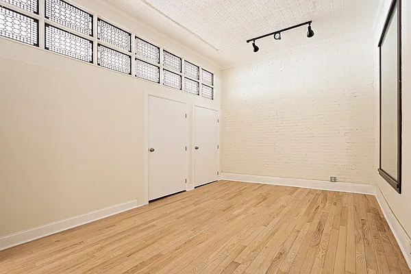 Rented by Corcoran | media 17