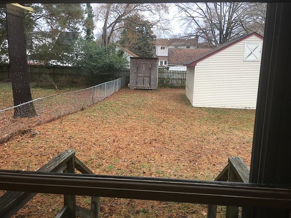 3rd image of 1400 New York Ave