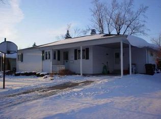 194 Evergreen Dr, Tonawanda, NY 14150