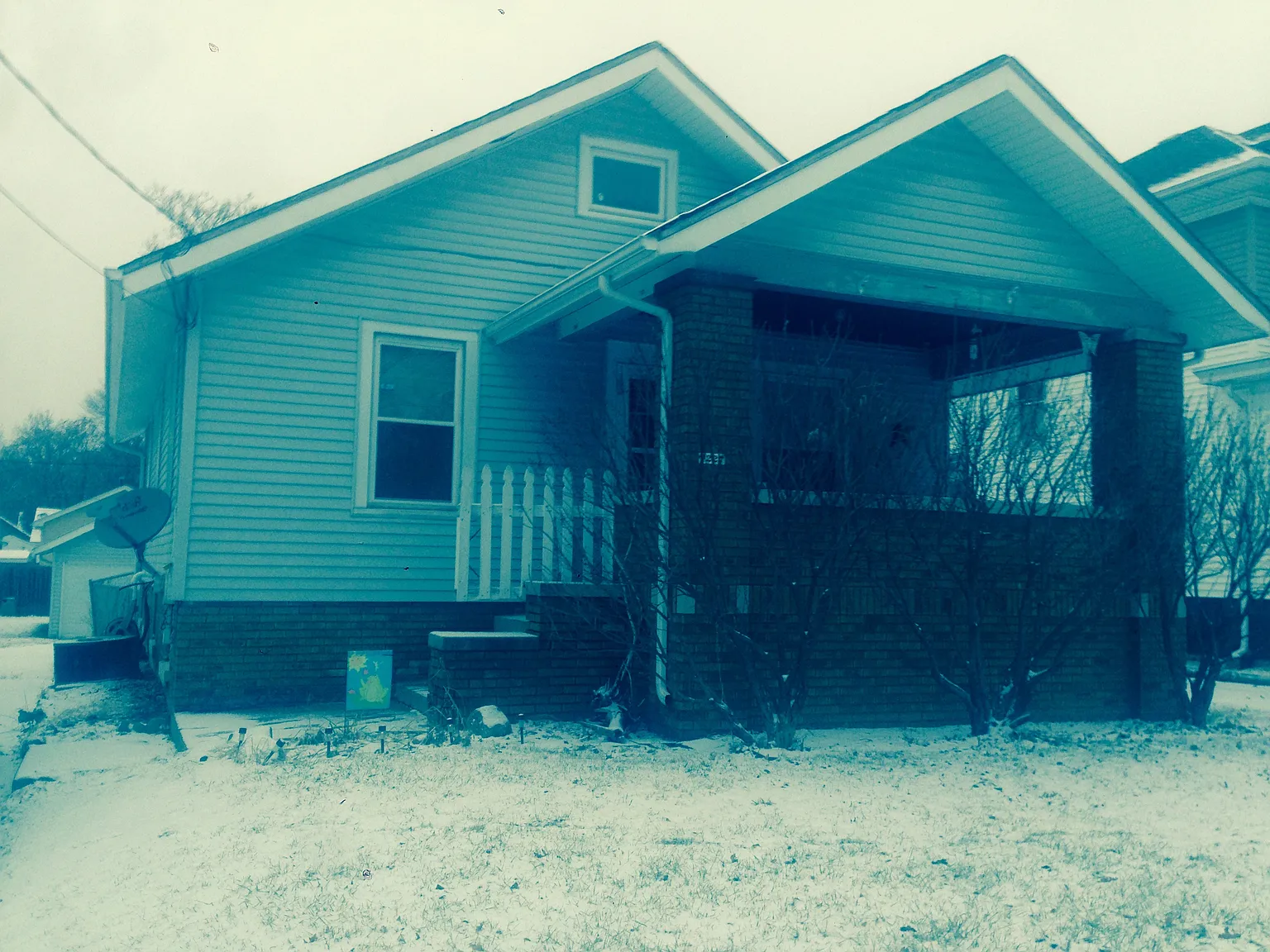 1227 E Gift Ave photo 1