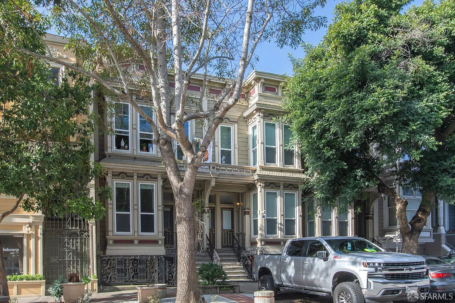 136 Noe St photo 1