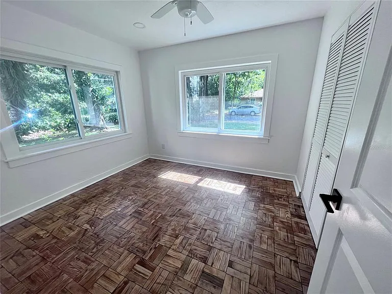2707 NW 4th Ave — Photo 10