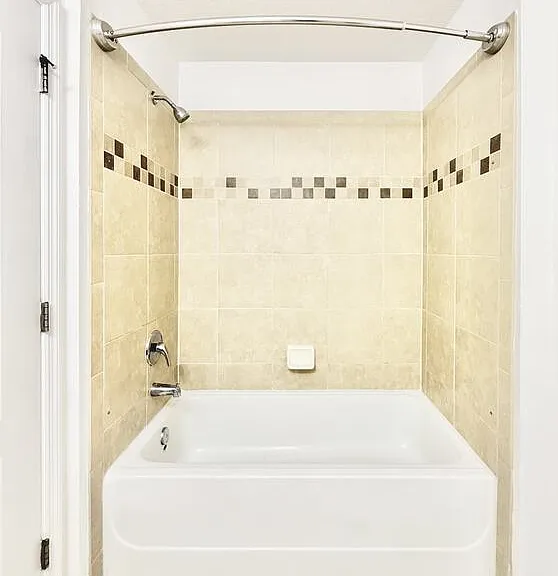 3824 Exeter Ln #1 — Photo 58