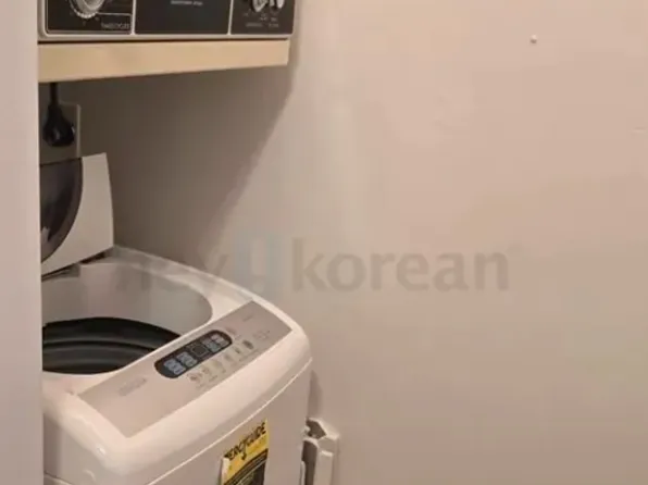 228b Washington Avenue image 6 of 7