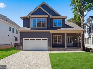 4632 3rd St S, Arlington, VA 22204
