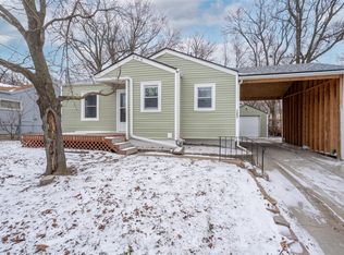 1257 E 33rd St, Des Moines, IA 50317