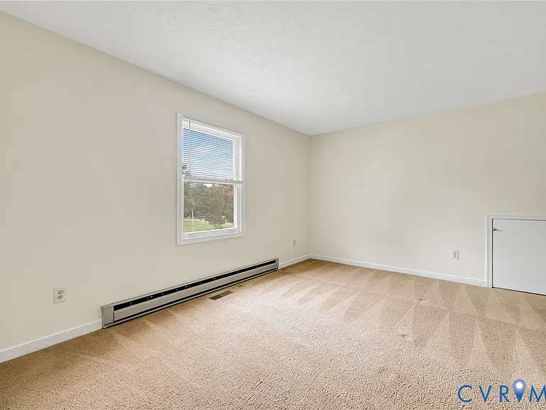 7432 Shire Pkwy — Photo 17