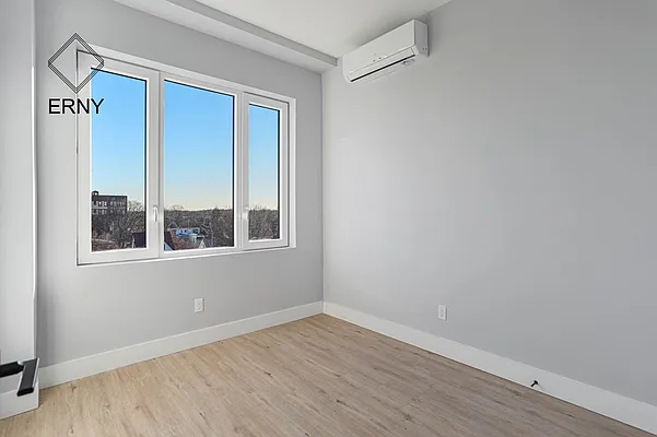 Rented by ERNY LLC | media 6