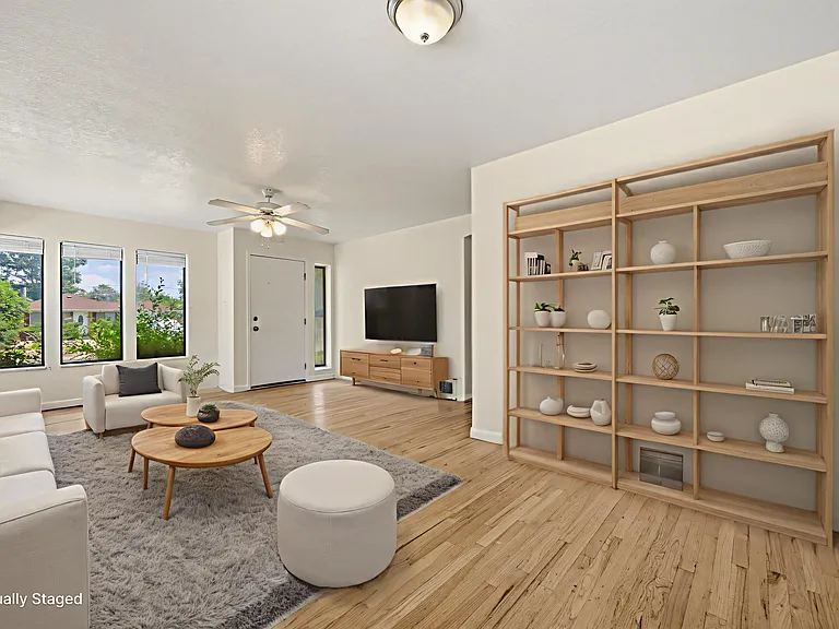 2209 Ironton St — Photo 3