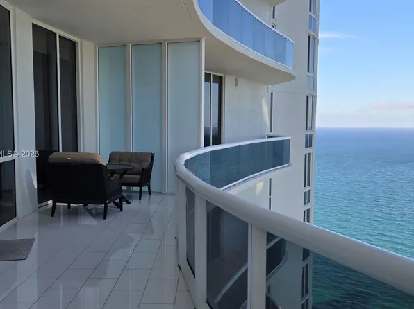 15811 Collins Ave, Sunny Isles Beach, FL