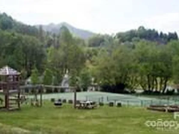 18 & 19 Magnolia Way, Waynesville, NC 28786