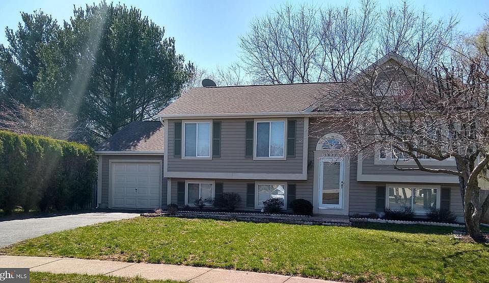 1st image of 16309 Bromall Ct