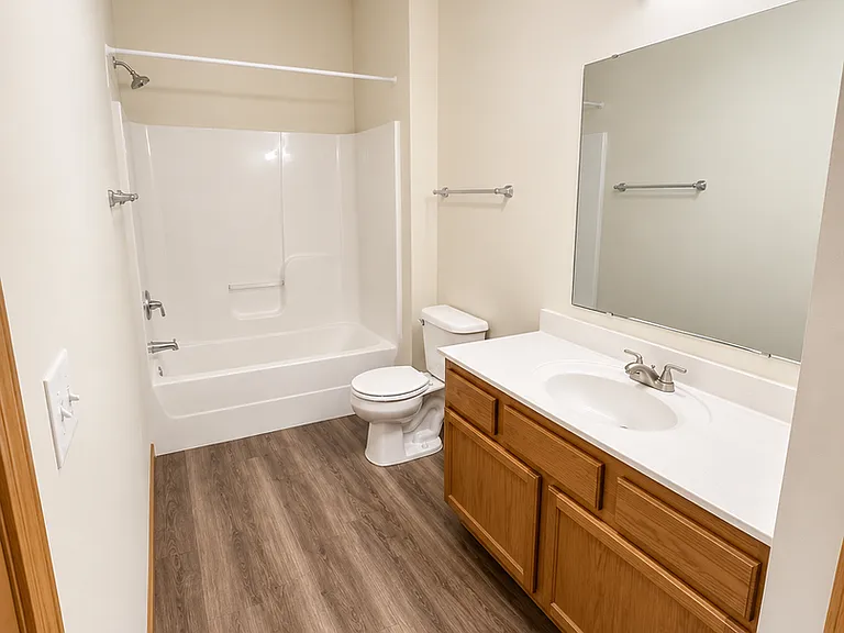 Stratford Place Luxury Apartments — Photo 16