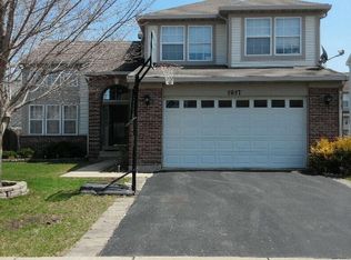 2827 Whitehall Ln, Naperville, IL 60564