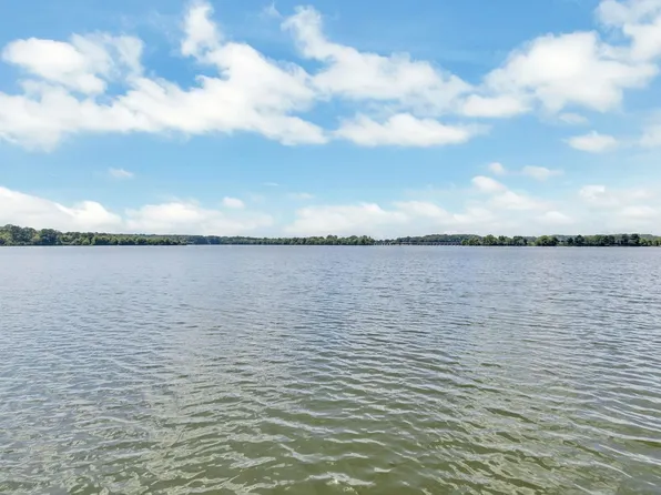 1151 Pullman Cir, Greensboro, GA 30642