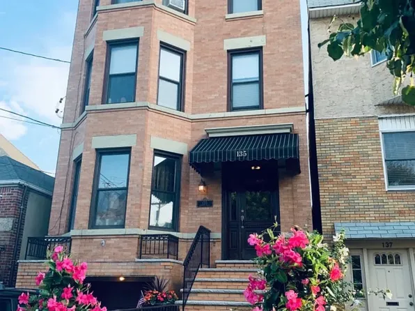 135 Shippen Street image 1 of 7