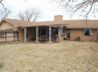 2911 W 17th St, Plainview, TX 79072