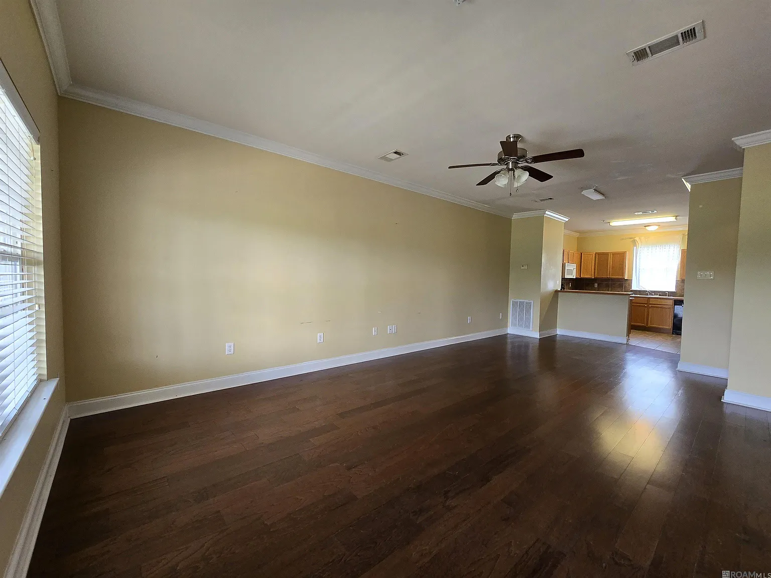 4 bed, 1780 sqft, $1,600 — Photo 2