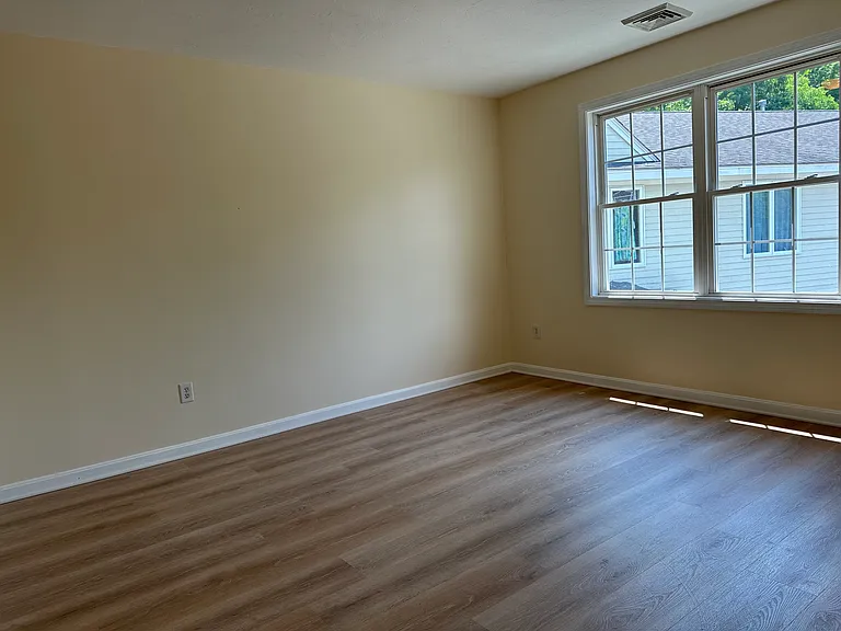 525 Water St #3 — Photo 12
